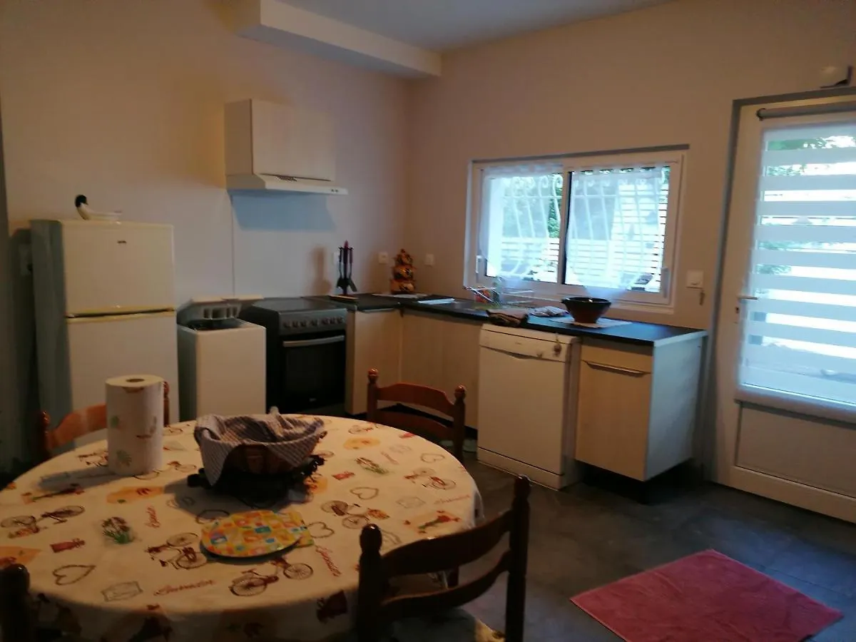 Gite Chez Pierrette Valence-sur-Baise Apartment